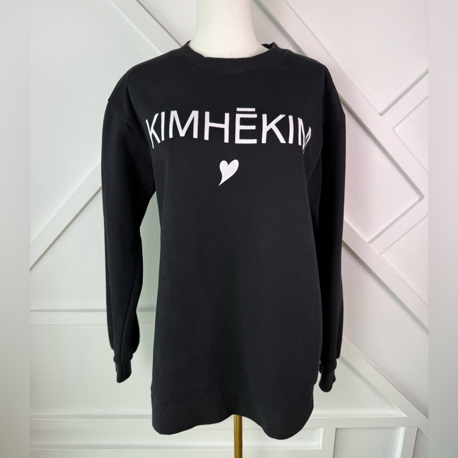Kimhkim Paris Black Logo Sweatshirt Heart Graphic Pullover Crewneck Size Small